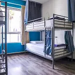 Samesun Hollywood Hotel & Hostel